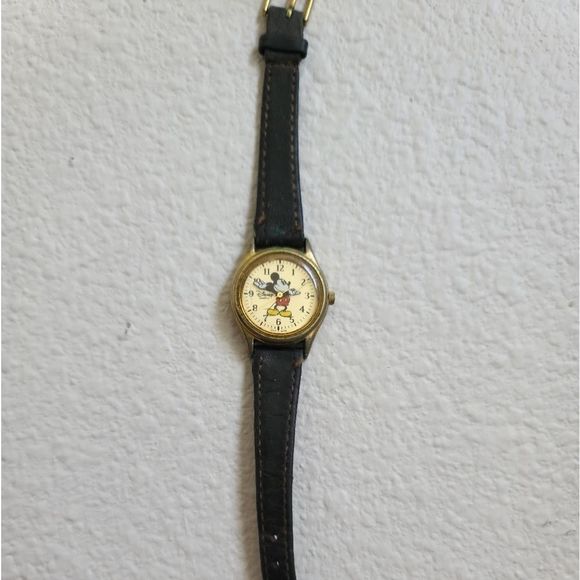Disney Works Accessories - VINTAGE.   DISNEY VINTAGE WATCH